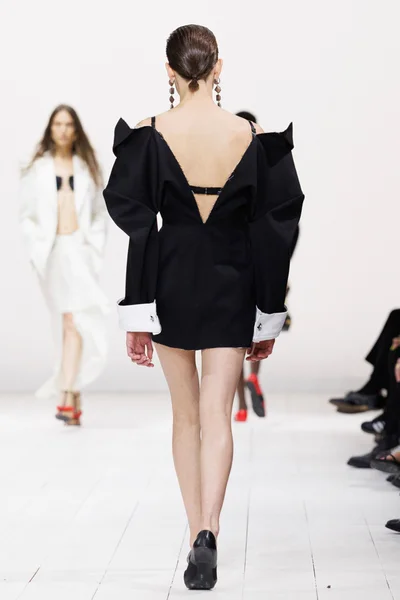 Look 6